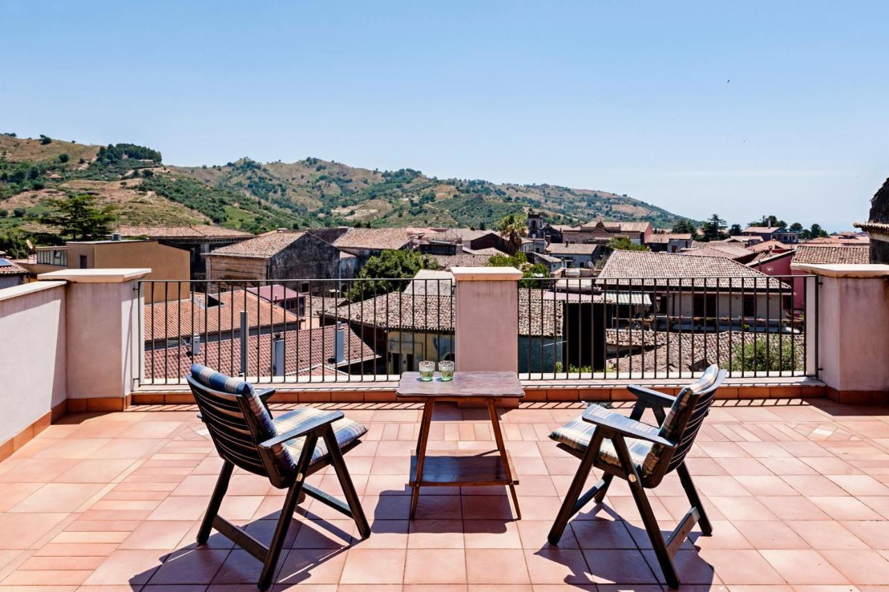 Gli Iris Apartments By Wonderful Italy Linguaglossa Luaran gambar