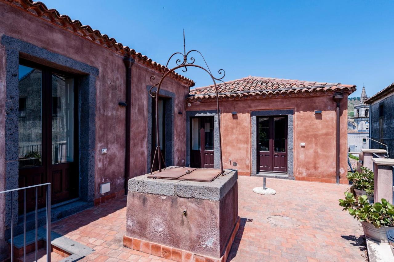 Gli Iris Apartments By Wonderful Italy Linguaglossa Luaran gambar